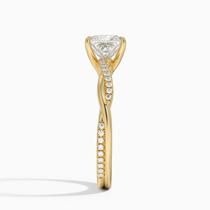 愛の絆 プリンセスカット ねじりアームリング｜ラボグロウンダイヤモンド｜GEMIKA